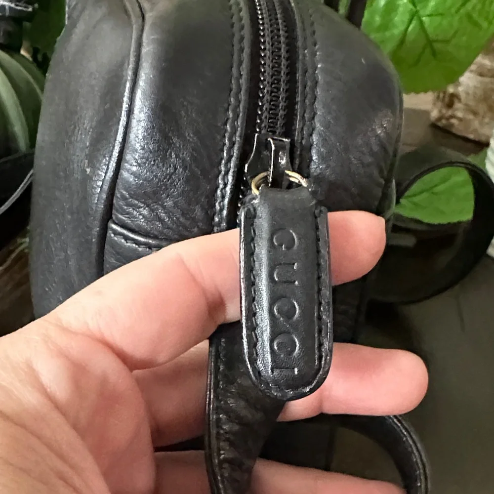 Gucci Jackie vintage Black Leather Shoulder Bag with Gold Detail - Picture 9 of 16